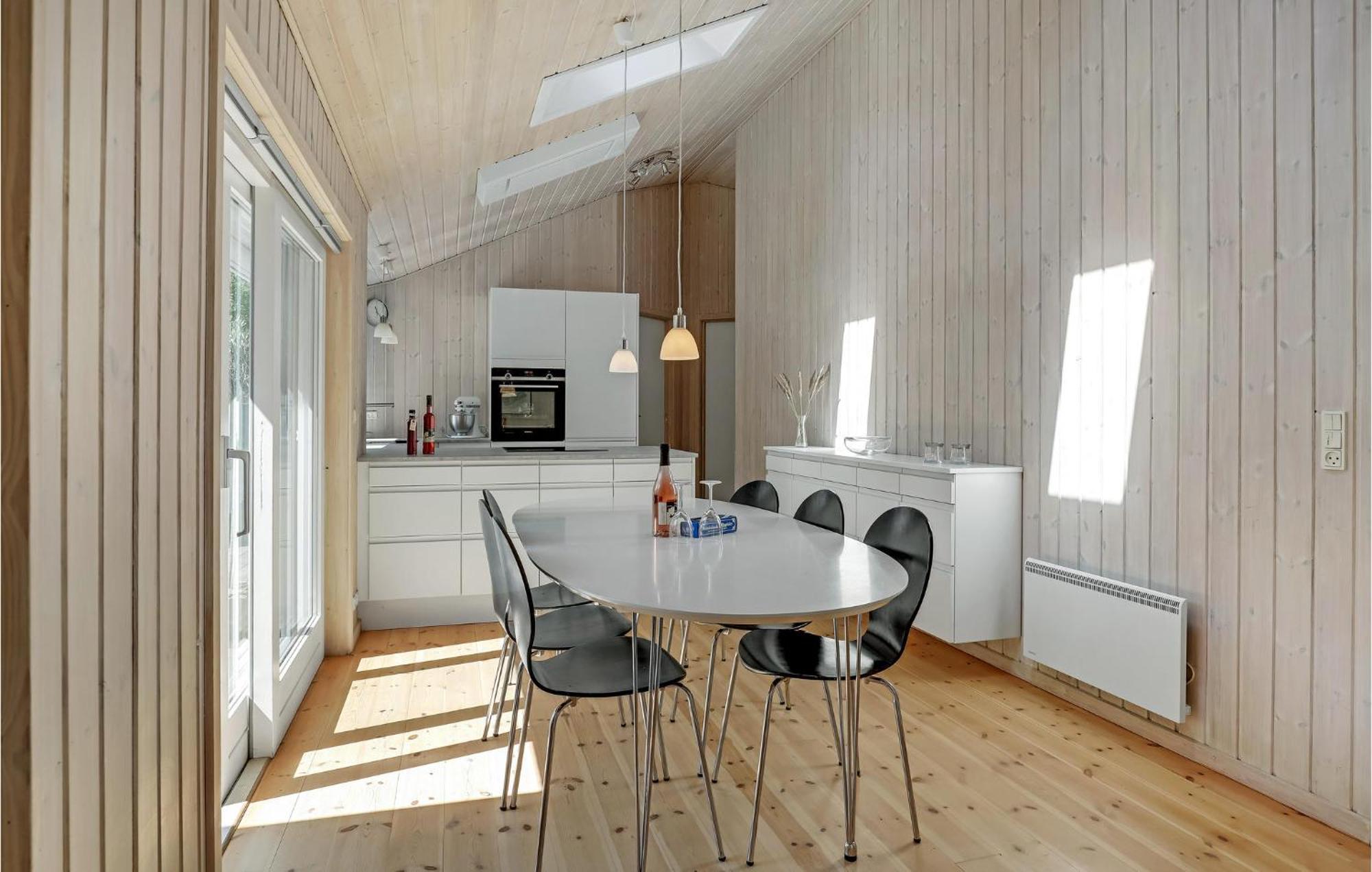 Awesome Home In Nexo With Sauna Snogebæk Exterior photo