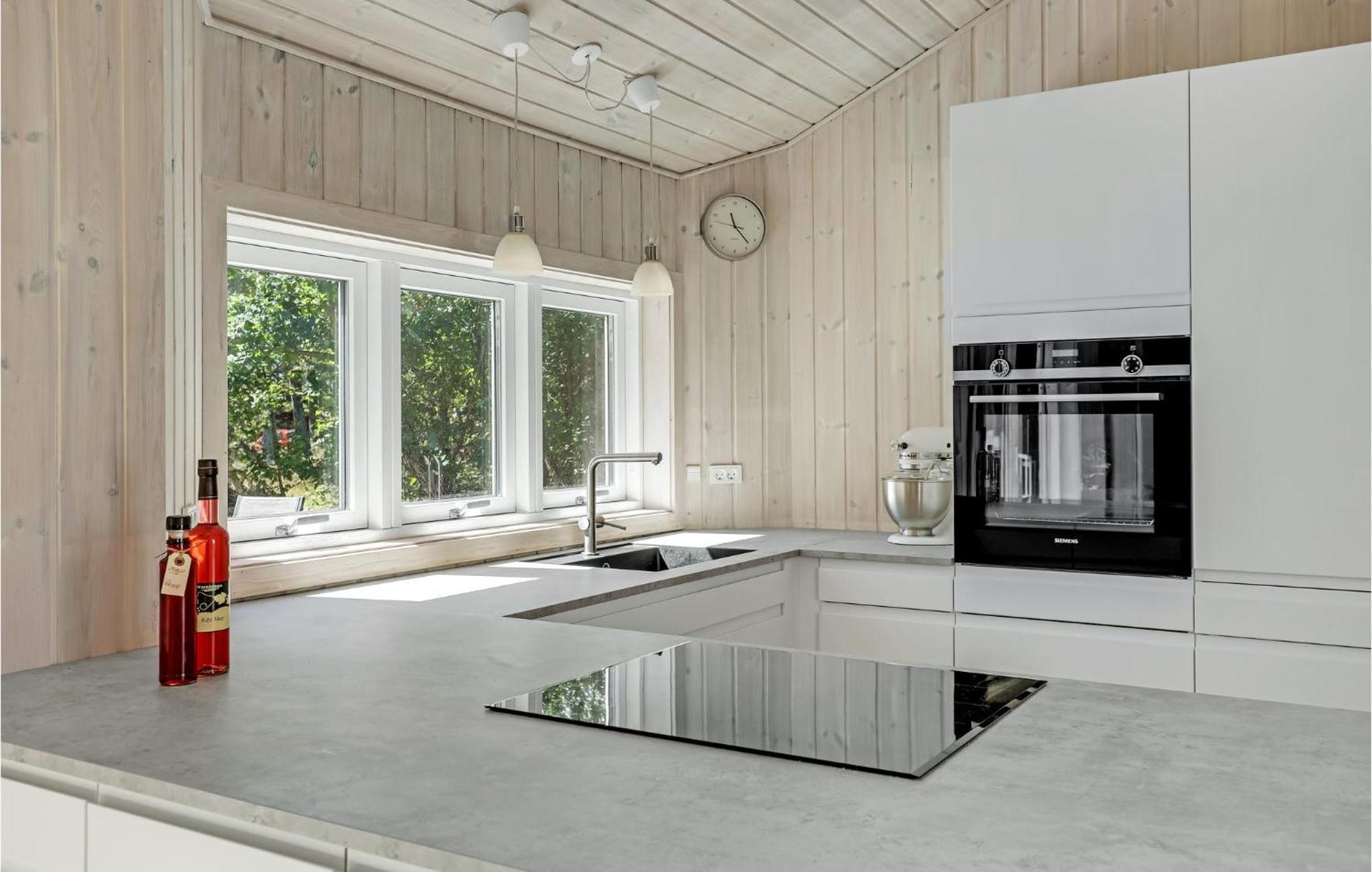 Awesome Home In Nexo With Sauna Snogebæk Exterior photo