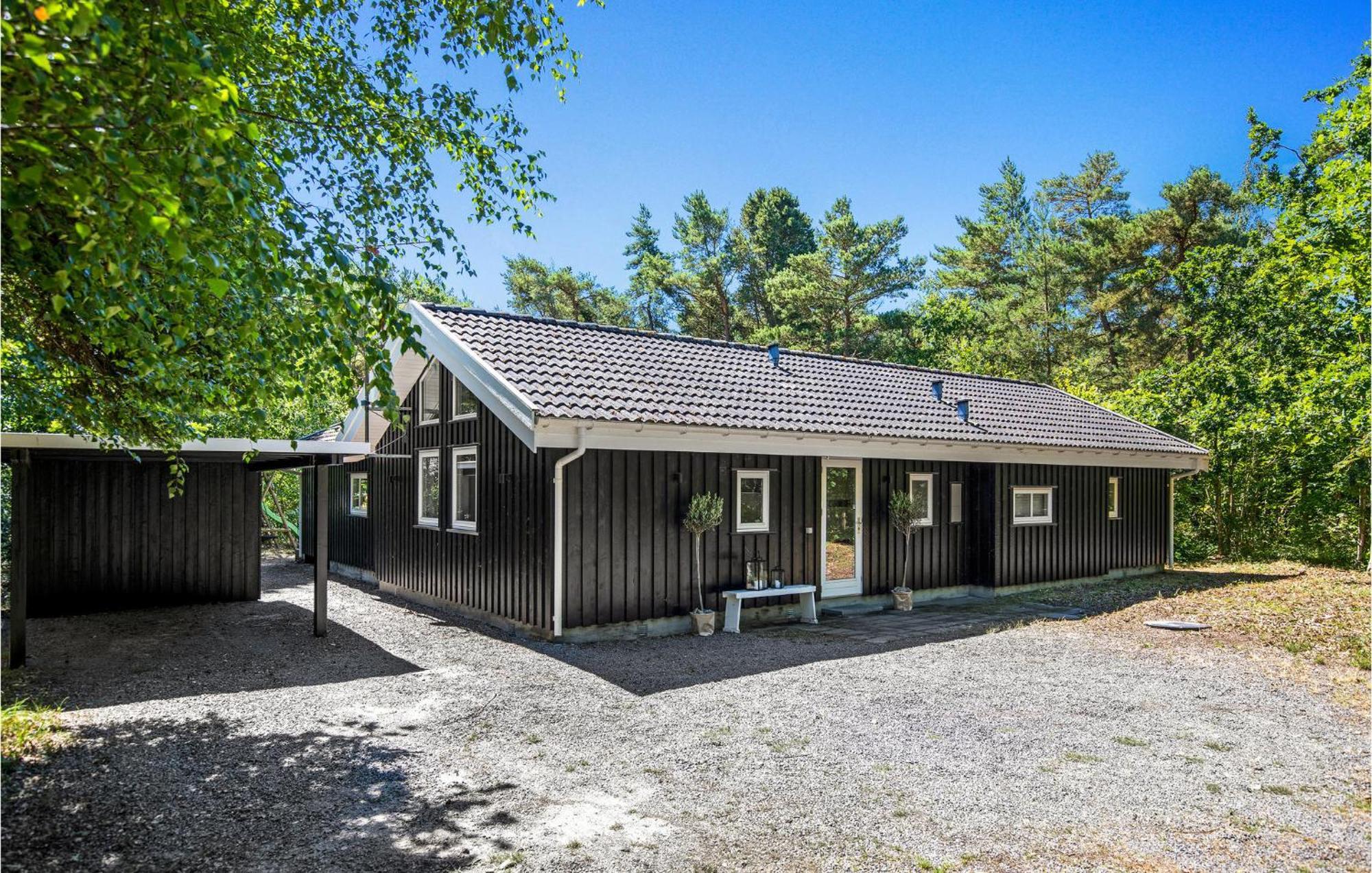 Awesome Home In Nexo With Sauna Snogebæk Exterior photo